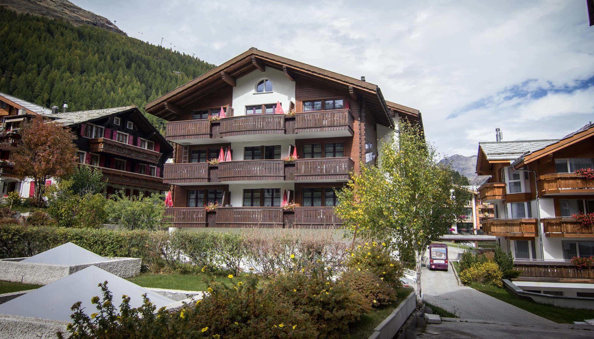 Berghof Garni - The Dom Collection Bed & Breakfast Saas-Fee Ngoại thất bức ảnh