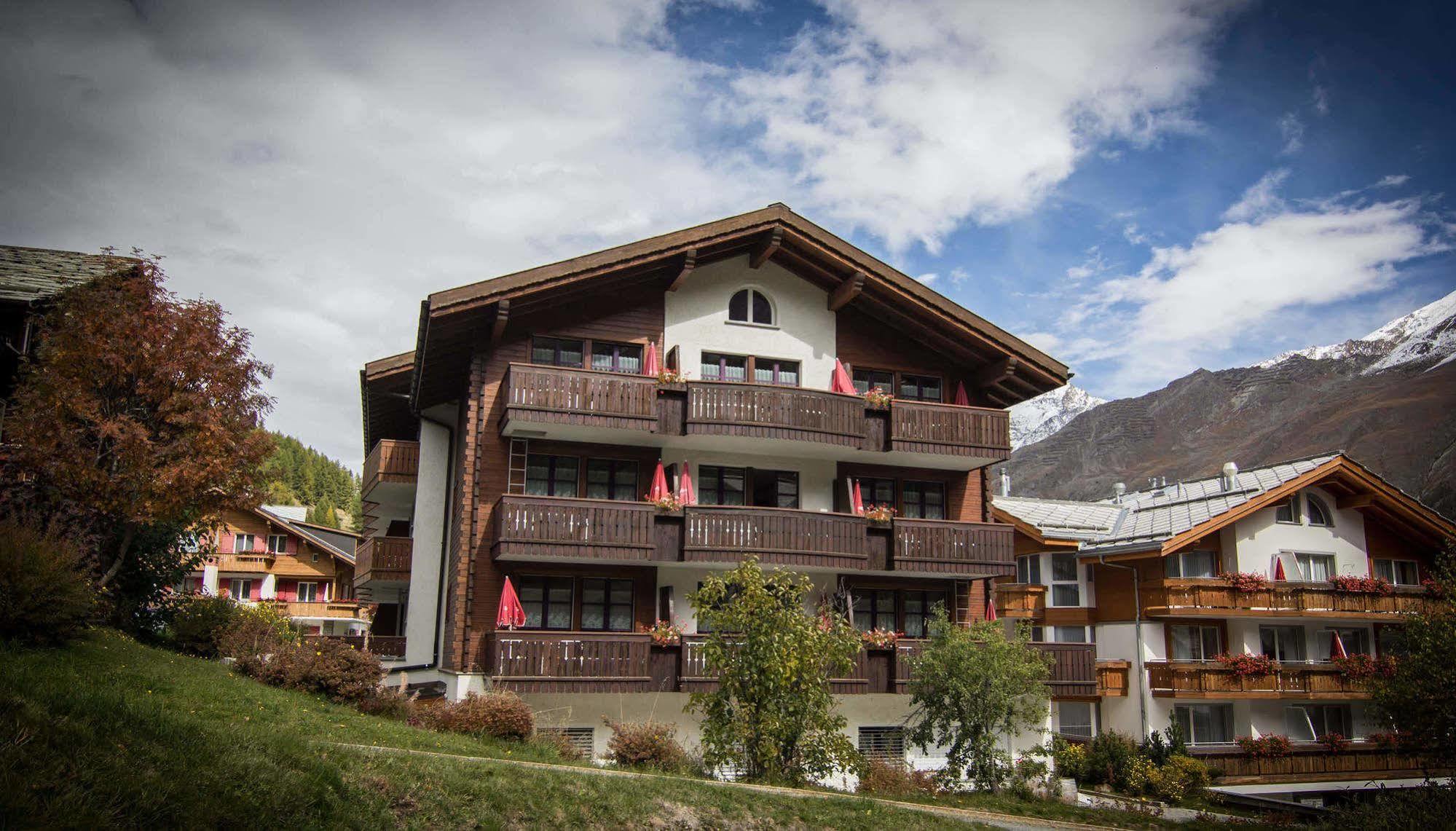 Berghof Garni - The Dom Collection Bed & Breakfast Saas-Fee Ngoại thất bức ảnh