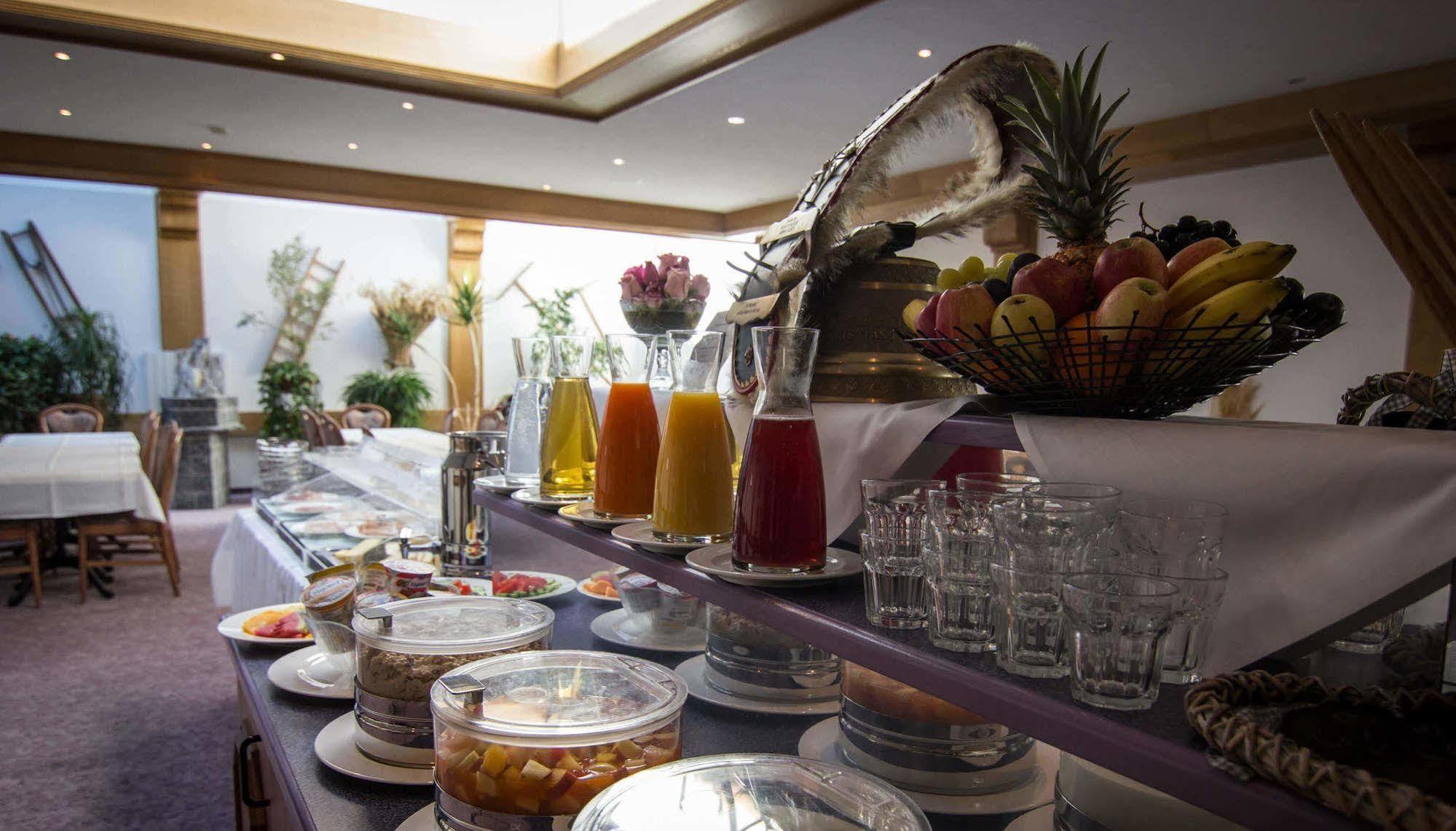 Berghof Garni - The Dom Collection Bed & Breakfast Saas-Fee Ngoại thất bức ảnh